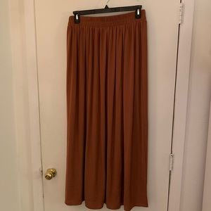 Forever 21 Maxi Skirt with Elastic Waist. Size XL.